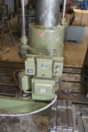 4' x 11 , Carlton, 1400 RPM, 5HP, 3PH, 220V
