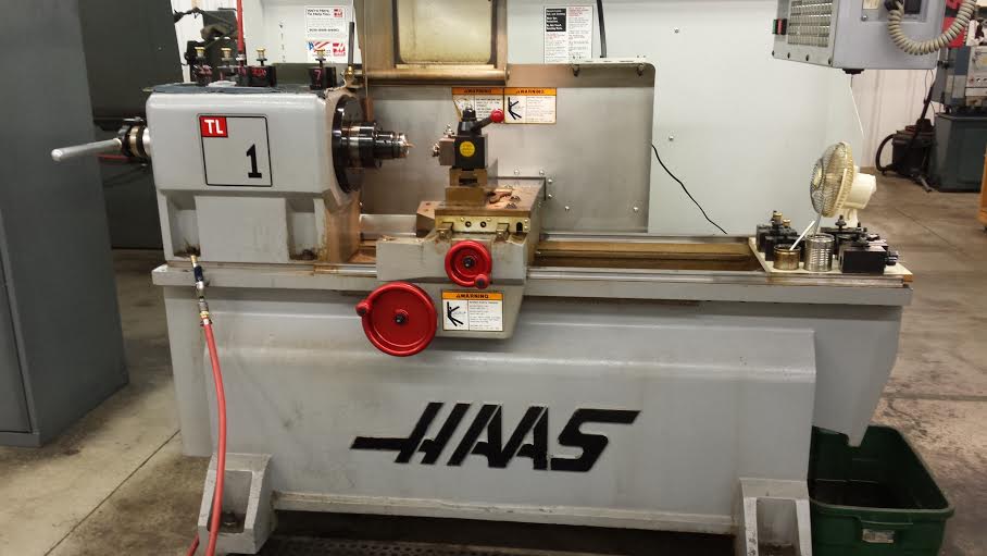 HAAS TL-1, 3 , 8 X,30 Z,2000 RPM,royal collet closer, 12HP,A2-6,SOCS 11 , Max cut diameter 16 ,2005